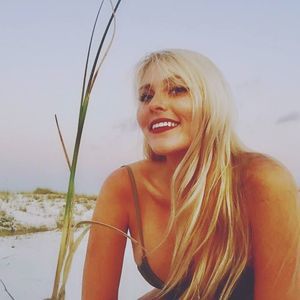 Meet your Posher, Brie